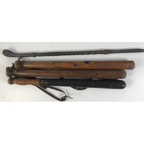 306 - CARVED WALKING STICK, VARIOUS COSHES AND TRUNCHEONS INCLUDING TRUNCHEON MARKED GR 1914