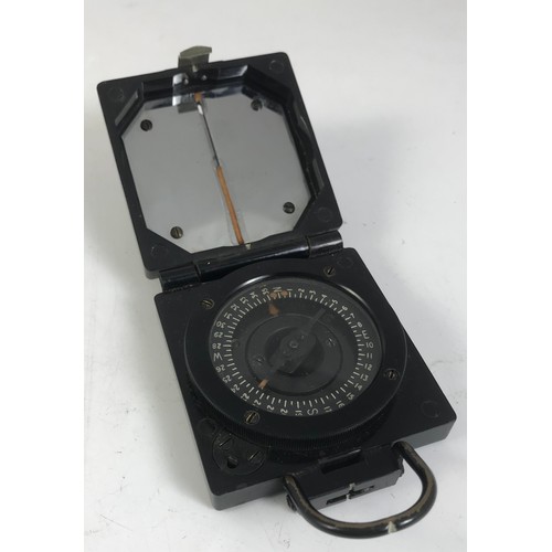 406 - WW2 MARK I PRISMATIC MARCHING COMPASS WITH CROW’S FOOT MARK VERSO