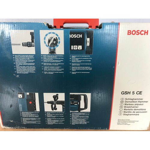 474 - BOSCH GSH 5 CE DEMOLITION HAMMER, IN BOX AND BELIEVED TO HAVE HAD VERY LITTLE USE TOGETHER WITH A 11... 