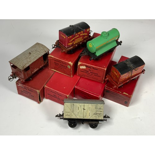 454 - HORNBY 5 BOXED 0 GAUGE WAGONS, MANCHESTER OIL REFINERY, EASTERN BRAKE, LNER CONTAINER, LMS CONTAINER... 