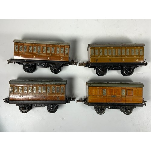 455 - HORNBY NO 41 PASSENGER COACHES, LNER ‘TEAK’, U/B