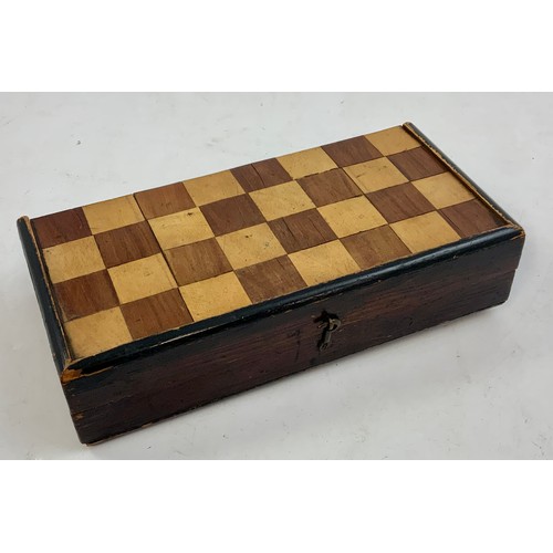 466 - TRAVELLING CHESS/ DRAUGHTS SET