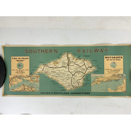 176 - 3 REPRO GWR POSTERS A4 SIZE, WATERLOO STATION PEACE BY MCKIE, REPRO CARRIAGE PRINTS ISLE OF WIGHT & ... 