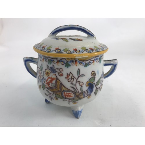 266 - UNUSUAL CAULDRON WITH COVER DECORATED WITH ARMORIAL 10cm TALL