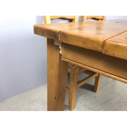 606 - DINING TABLE  152cm LONG  AF & 6 CHAIRS