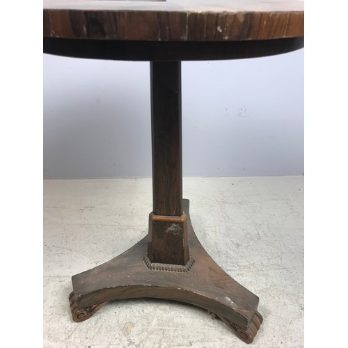 653 - ROUND TOP OCCASIONAL TABLE 41cm DIA