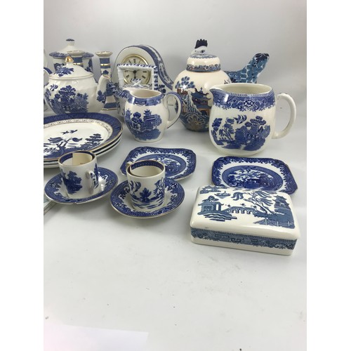 237 - QUANTITY OF MISC. BLUE AND WHITE WARE INCLUDING SPODE, WEDGEWOOD, MASONS, ETC. some of these items i... 