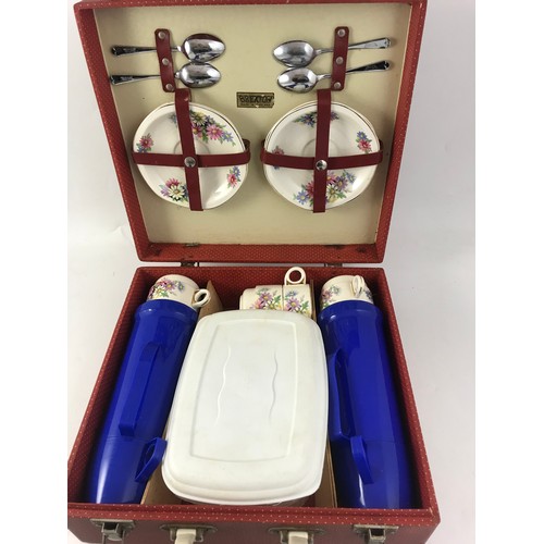 411 - CASED BREXTON PT PICNIC SET, AA BADGE, & A PAIR OF SANAGOR 8-24X 25 BINOCULARS