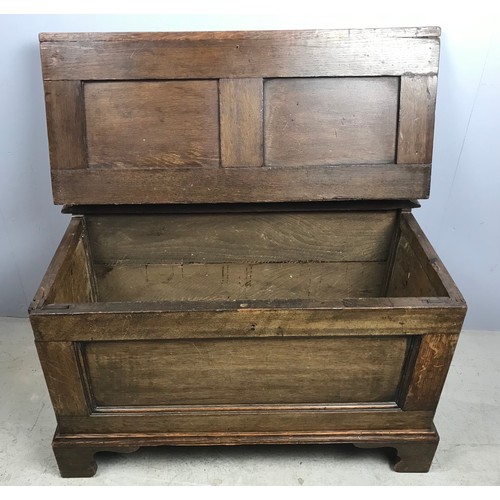 585 - OAK BLANKET CHEST 87cm