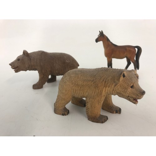 195 - 2 BLACK FOREST CARVED BEARS, TREEN HORSE & 2 BRONZE EFFECT MODELS TALLEST 9cm