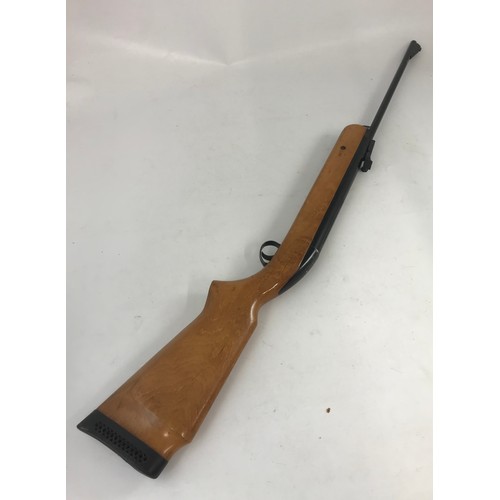 205 - BSA. MERCURY .22 AIR RIFLE
NOTE PURCHASER MUST BE 18 YEARS OR OLDER AND THE ITEM MUST BE COLLECTED I... 