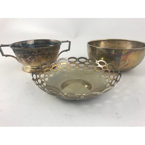 363 - HALLMARKED SILVER PORRINGER, BOWL & PIERCED DISH APPROX  310g