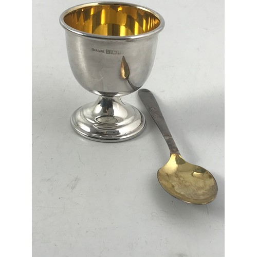 397 - 2 CASED SETS OF SILVER SPOON WITH A CASED SILVER EGG CUP & SPOON APPROX 200g