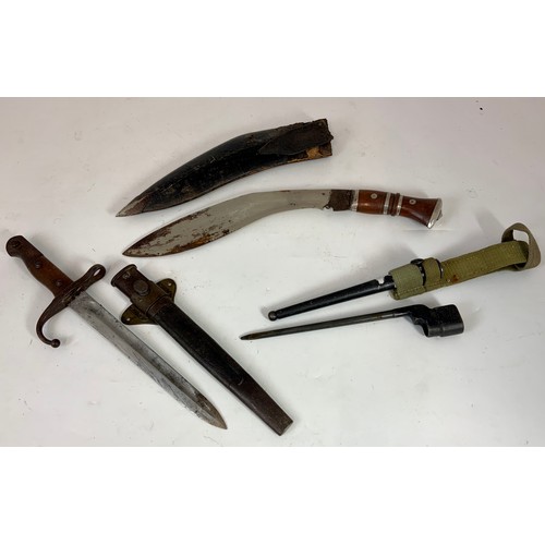 212 - KUKRI AND 2 BAYONETS