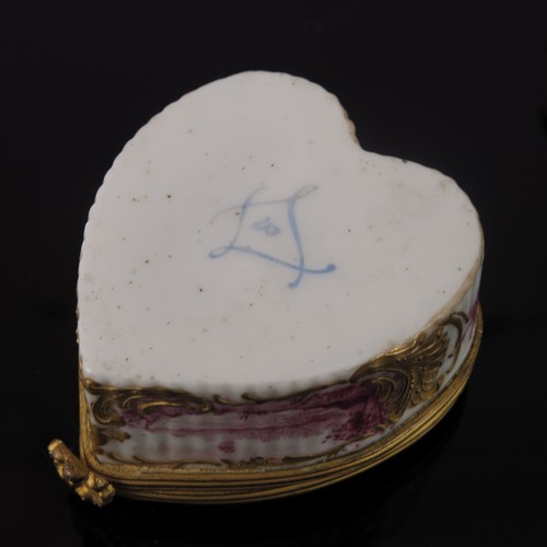 131 - THREE  19TH CENTURY PORCELAIN PATCH/TRINKET BOXES, INCLUDING A NAPLES BOX WITH FIGURAL RELIEF MOULDE... 