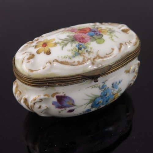 131 - THREE  19TH CENTURY PORCELAIN PATCH/TRINKET BOXES, INCLUDING A NAPLES BOX WITH FIGURAL RELIEF MOULDE... 