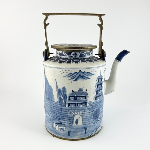 134 - CHINESE BLUE AND WHITE WATER CARRIER