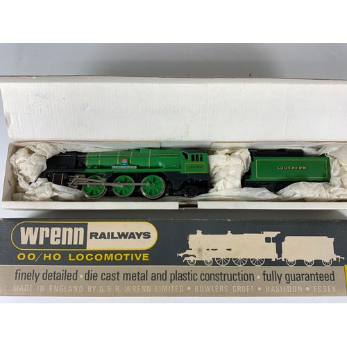 473 - WRENN BOXED W2237 4-6-2 WEST COUNTRY LOCOMOTIVE 21C109 LYME REGIS, SOUTHERN GREEN,