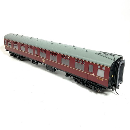 491 - GAUGE 1 MODEL RAILWAY COACH, THE GAUGE 1 MODEL CO, BR MK 1 SK 24945, LINED MAROON LIVERY, U/B