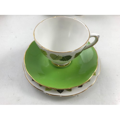 151 - ROYAL SUTHERLAND TEA WARE