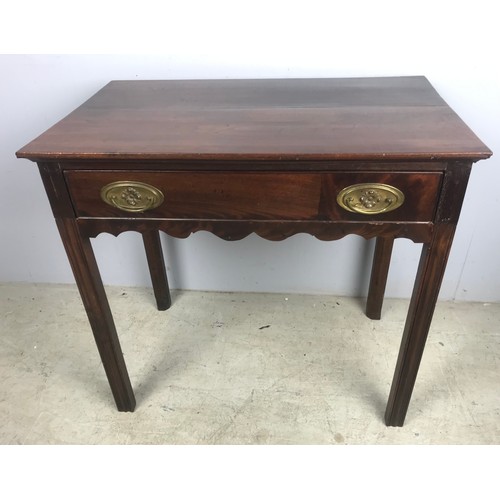 642 - A GEORGE II STYLE MAHOGANY SIDE TABLE, SINGLE DRAWER ABOVE SHAPED APRON, ON SQUARE CHAMFERED AND REE... 