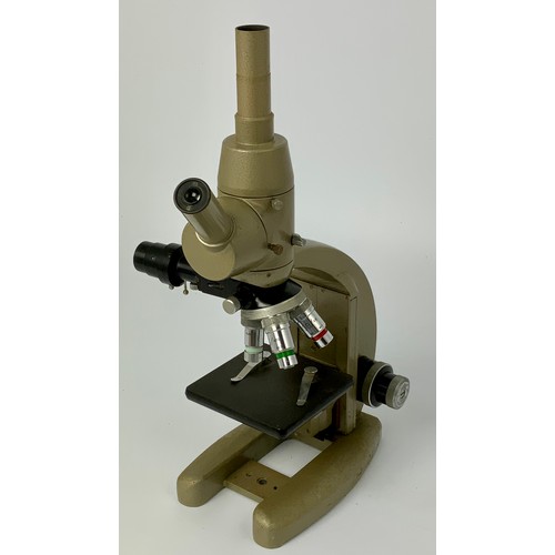 353 - VICKERS INSTRUMENTS MICROSCOPE M124128