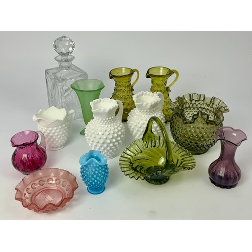 176 - QTY. MISC. GLASSWARE INC. COLOURED AND A GOOD QUALITY CUT GLASS SUARE DECANTER, TOGETHER WITH A BOXE... 