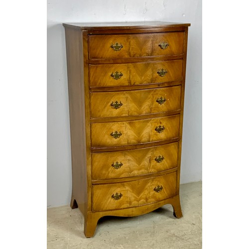 508 - REPRODUCTION BOW FRONT MAHOGANY TALL 6 DRAWER CHEST OF DRAWERS ON SPLAYED BRACKET FEET, 122 cm tall