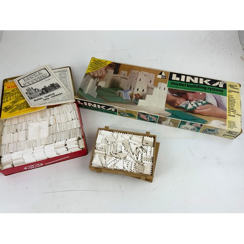 54 - LINKA, STONEWORK SET, PLUS 'EXTRA'S'