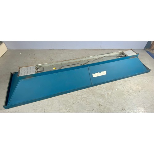 325 - SNOOKER TABLE LIGHTING HOOD, APPROX. 254 CM X 70 CM