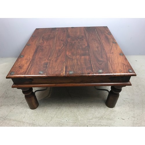 529 - MODERN SQUARE COFFEE TABLE, LOW HEIGHT, 80 CM X 80 CM