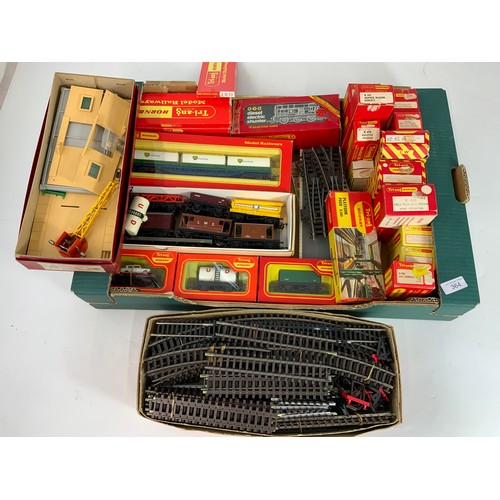 364 - TRIANG HORNBY, 8 BOXED WAGONS, INC. BP CHEMICALS, 8 U/B, VARIOUS TRACK, SERIES 4 & 6, PLATFORMS, PLU... 