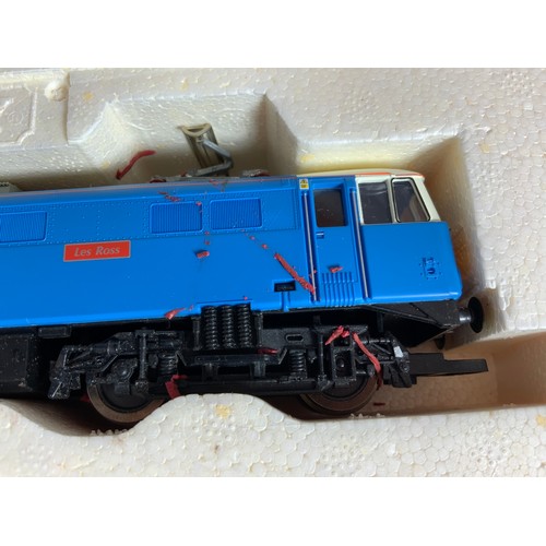 426 - HORNBY CLASS 86 R2755, 86259 LES ROSS, 1 BOXED, 1 A/F, & A FREIGHTLINER CLASS 86 R335 , ALL BOXED