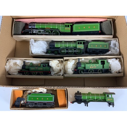 284 - LNER LOCOMOTIVES, TRIANG HORNBY 4472 FLYING SCOTSMAN, B12, 8509, LNER 8477 TANK, NE 0-6-0 & SPARES F... 