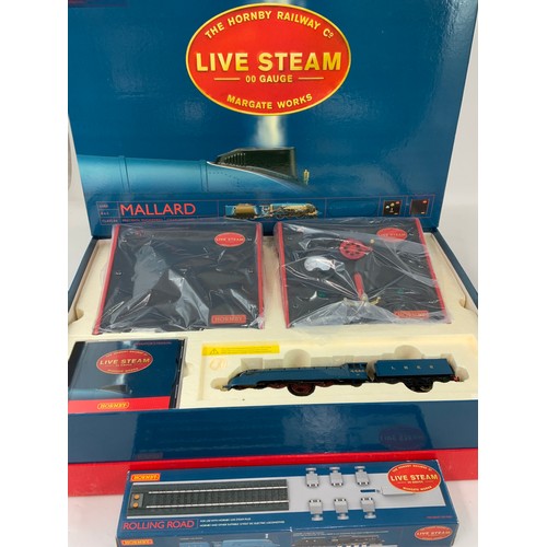 475 - HORNBY R1041 LIVE STEAM MALLARD SET, PLUS ROLLING ROAD, IN ORIGINAL TRADE BOX, APPEARS UNUSED