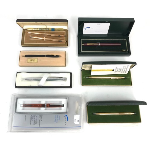 306 - A COLLECTION OF CROSS PENS INCLUDING FOUNTAIN PENS AND BALLPOINTS, BOXED AND PACKAGED (8)