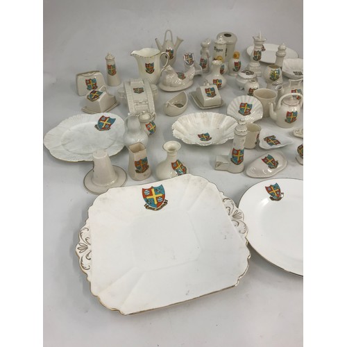 138 - TRAY OF GREAT MALVERN RELATED CRESTETED CHINA INC  GOSS, ARCADIAN ETC