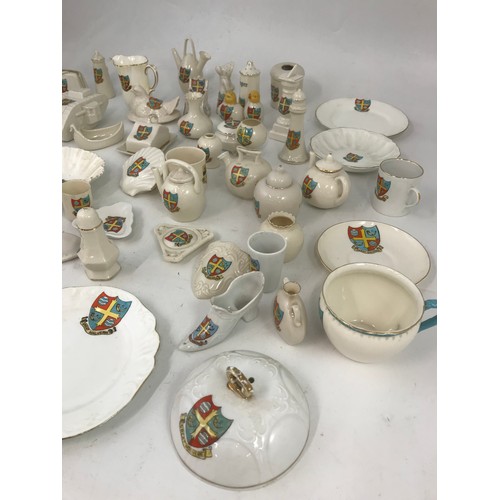 138 - TRAY OF GREAT MALVERN RELATED CRESTETED CHINA INC  GOSS, ARCADIAN ETC