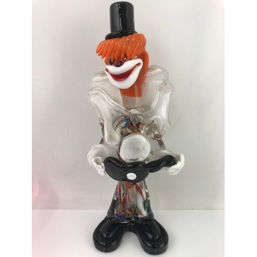 231 - MURANO GLASS CLOWN  26cm TALL AND MISC. OTHER GLASSWARE