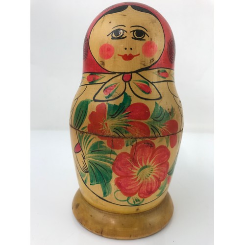 275 - RUSSIAN NESTING DOLL TALLEST 17cm