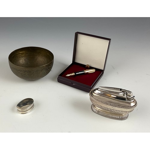 346 - SILVER PILL/ PATCH BOX , RONSON TABLE LIGHTER, FOUNTAIN  PEN BROOCH & BRASS BOWL