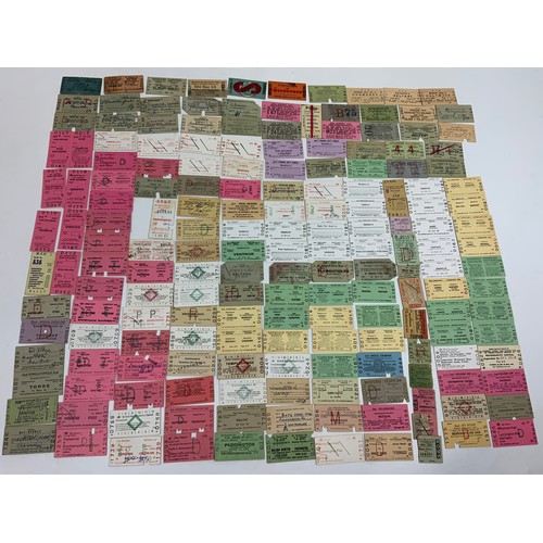 334 - COLLECTION OF RAILWAY TICKETS, MOSTLY SOUTHERN ENGLAND, ISLE OF WIGHT, S&D, & NUMEROUS PLATFORM TICK... 