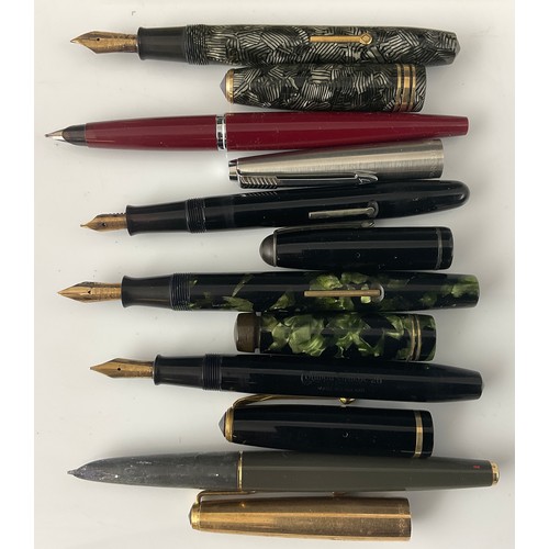 319 - QTY. MISC. FOUNTAIN PENS INC. PARKER, STEPHEN MARBLED WITH 14CT GOLD NIB, CONWAY STEWART MARBLED IN ... 