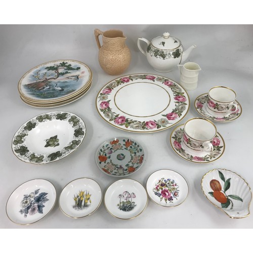 195 - MISC. CHINA AND PORCELAIN INC. ROYAL WORCESTER MATHON AND ROYAL GARDEN TOGETHER WITH A SET OF 4 LTD.... 