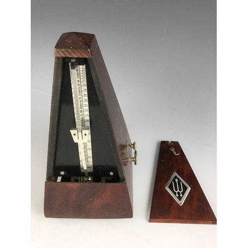 343 - NICE QUALITY METRONOME