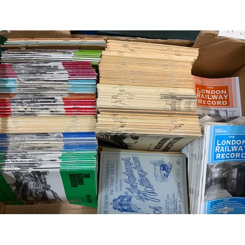 242 - RAILWAY BOOKS - TRAY FULL OF THE RAILWAY OBSERVER MAGAZINE BOOKLETS, MOSTLY C.1080’S , PLUS THE LOND... 