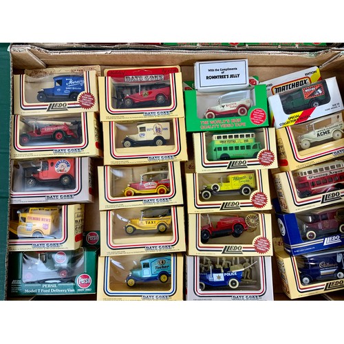 112 - TWO TRAYS OF LLEDO & DAYS GONE MODELS, PLUS PERSIL & ROYAL MAIL VANS, BUSES & CARS, 44 IN TOTAL