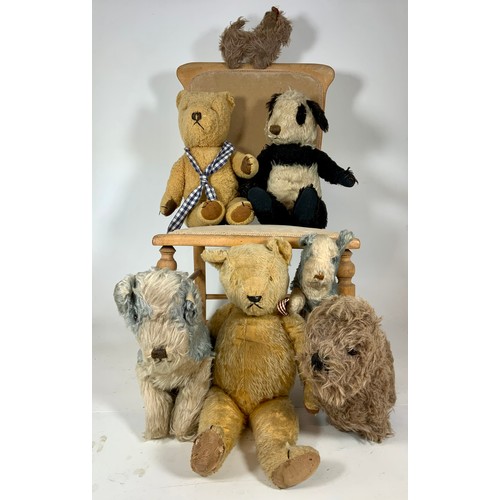 57 - TWO VINTAGE BEARS WITH LEATHER PAWS, PLUS TWO PAIRS OF DOGS AND PUPS, UNUSUAL BLUE DOG & PUPPY WITH ... 