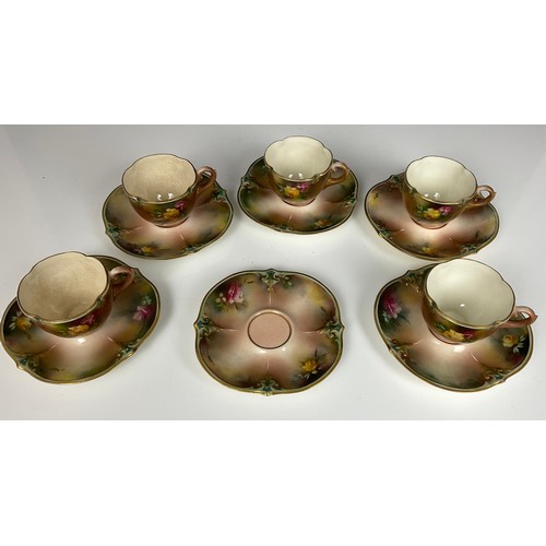 192 - HADLEYS WORCESTER PORCELAIN PART TEA SET COMPRISING FIVE TEA CUPS AND SIX SAUCERS