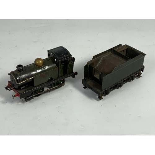 472 - HORNBY 0 GAUGE TANK LOCOMOTIVE, SPARES / REPAIR & A GWR TENDER,